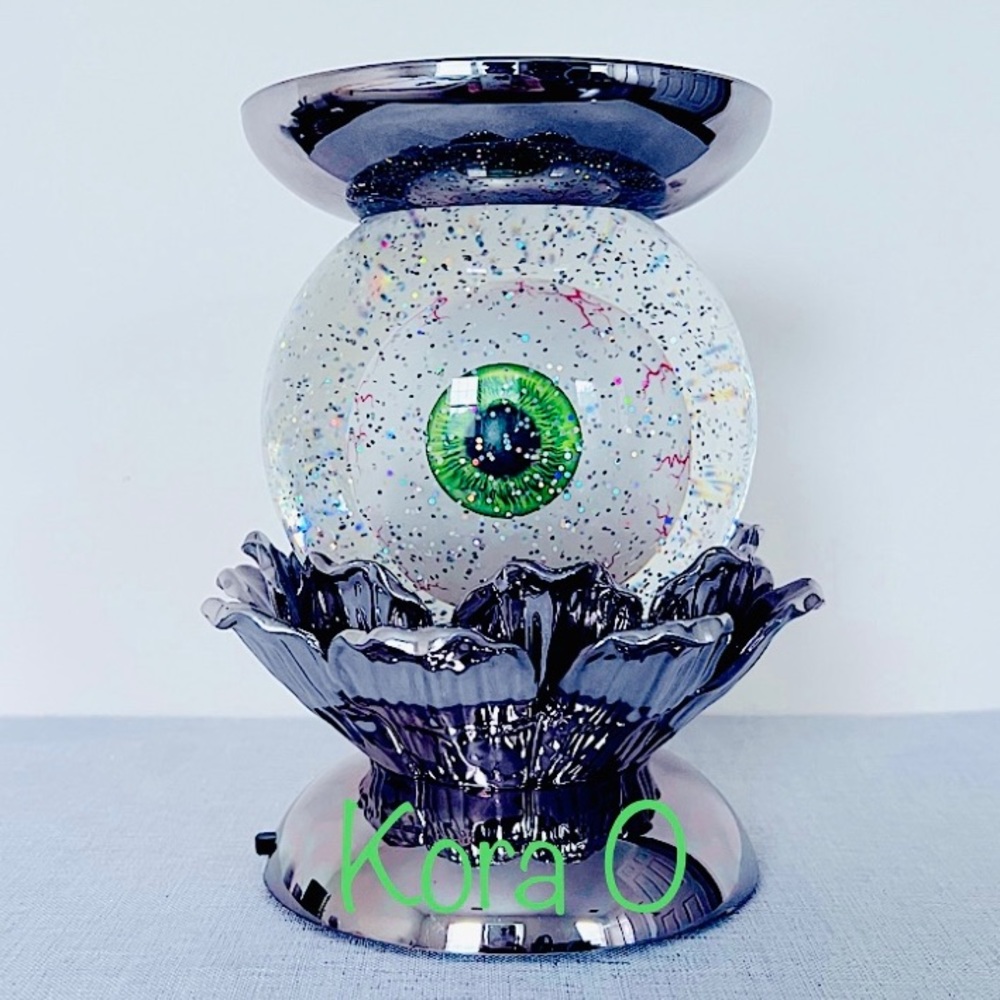 BBW Eyeball Water Globe 3-Wick Candle Pedestal NEW